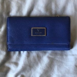 GUESS Wallet